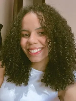 Mariana Oliveira Cruz